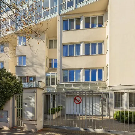 Family With Parking Mokotow By Renters Warsaw