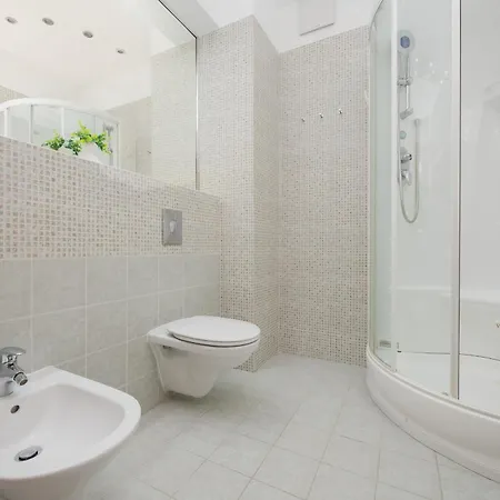 Family With Parking Mokotow By Renters * Warszawa