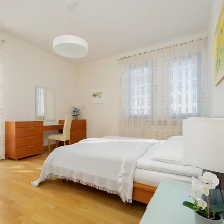 Lejlighed Family With Parking Mokotow By Renters