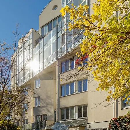 Family With Parking Mokotow By Renters Διαμέρισμα *
