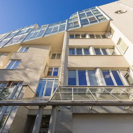 Family With Parking Mokotow By Renters Διαμέρισμα