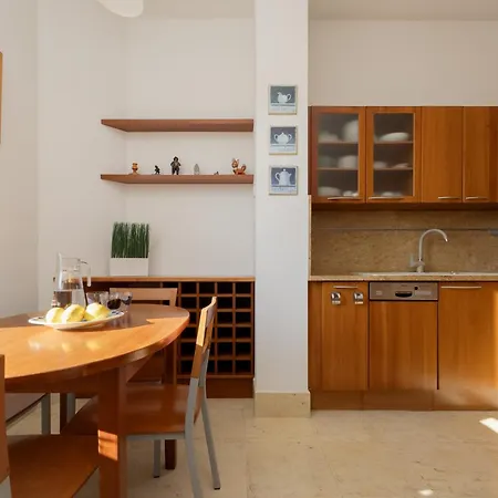 Family With Parking Mokotow By Renters Διαμέρισμα *
